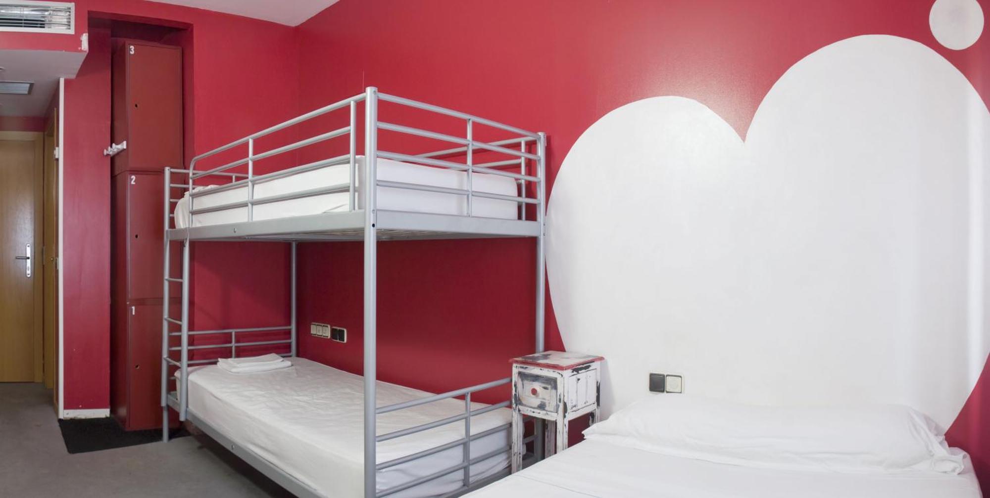 Albergue Revolutum Hostel Salamanca Bagian luar foto