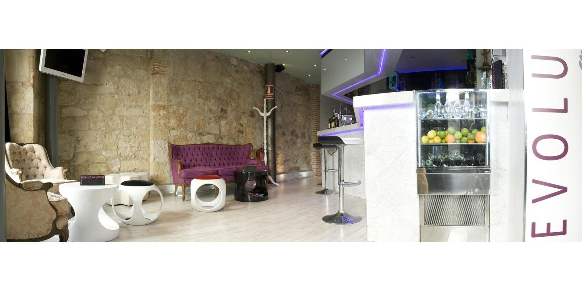 Albergue Revolutum Hostel Salamanca Bagian luar foto