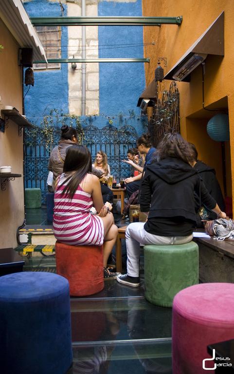Albergue Revolutum Hostel Salamanca Bagian luar foto