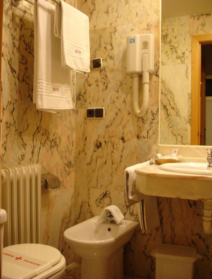 Albergue Revolutum Hostel Salamanca Ruang foto